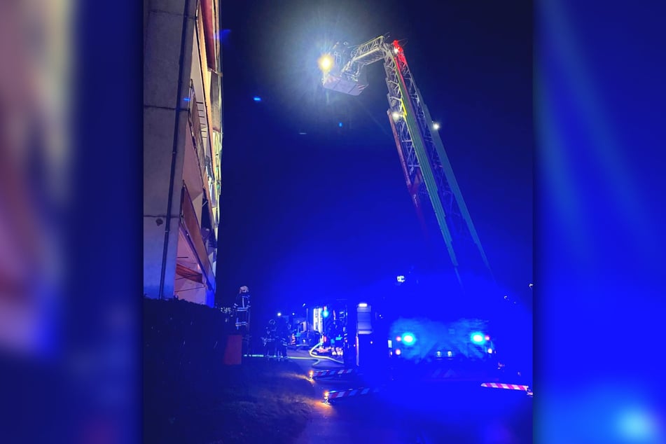 In der Nacht brannte eine Wohnung in einem Wohnblock in der Börde.