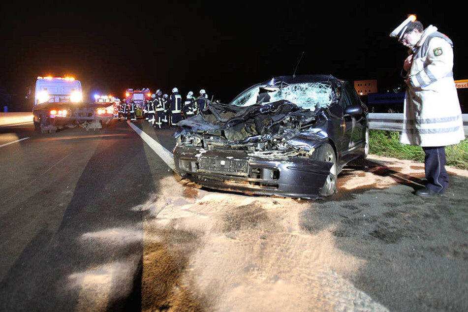 Der Fahrer erlitt lebensgefährliche Verletzungen.