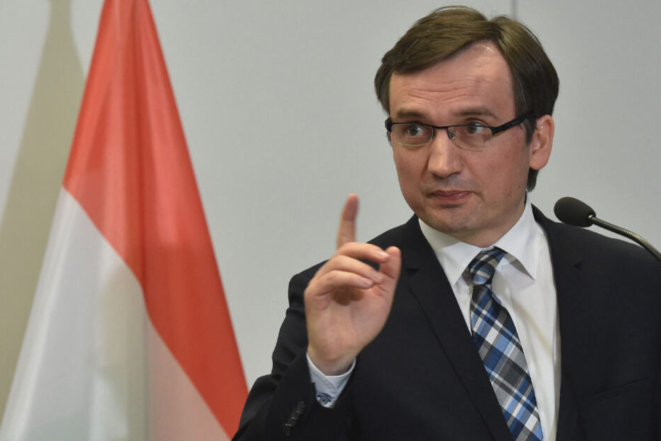 Die Polizei in Polen hat einen Mann festgenommen, der die Ermordung von Justizminister Ziobro (Foto) in Auftrag gegeben haben soll.