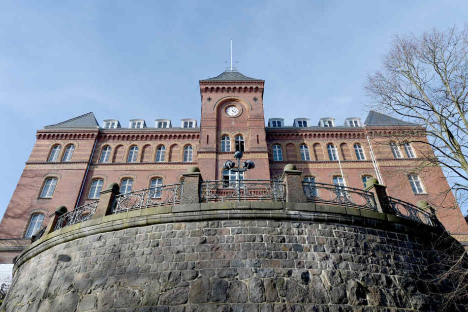 Blick auf das Gebäude des Land- und Amtsgerichts. Hier wird der Prozess am 5. April fortgesetzt.