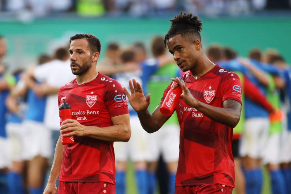 Nach dem Sieg im Pokal in Rostock: VfB-Kicker Gonzalo Castro (l.) und Daniel Didavi (r.).