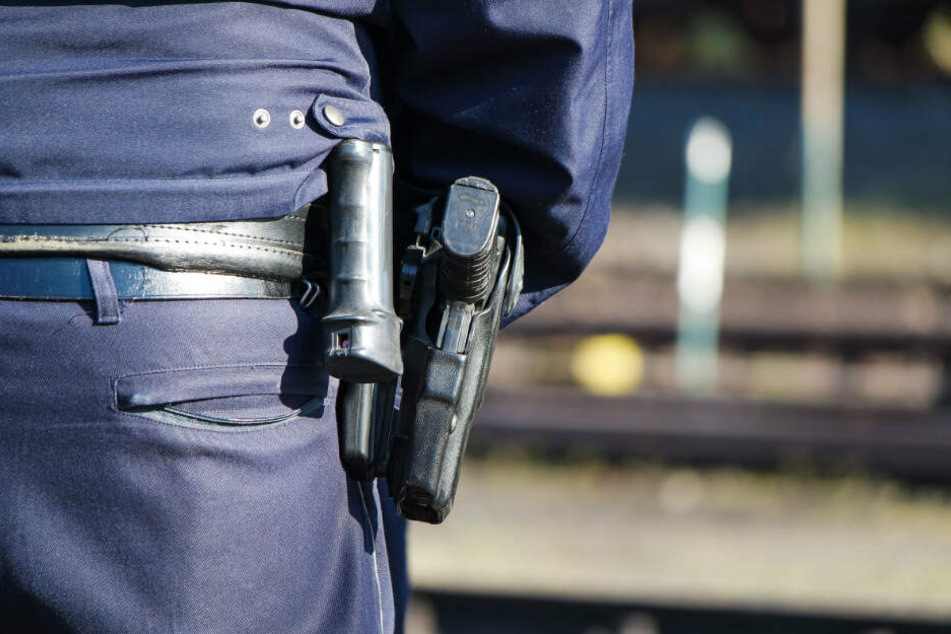 Die Polizei konnte den 15-Jährigen nach kurzer Jagd stoppen. (Symbolbild)