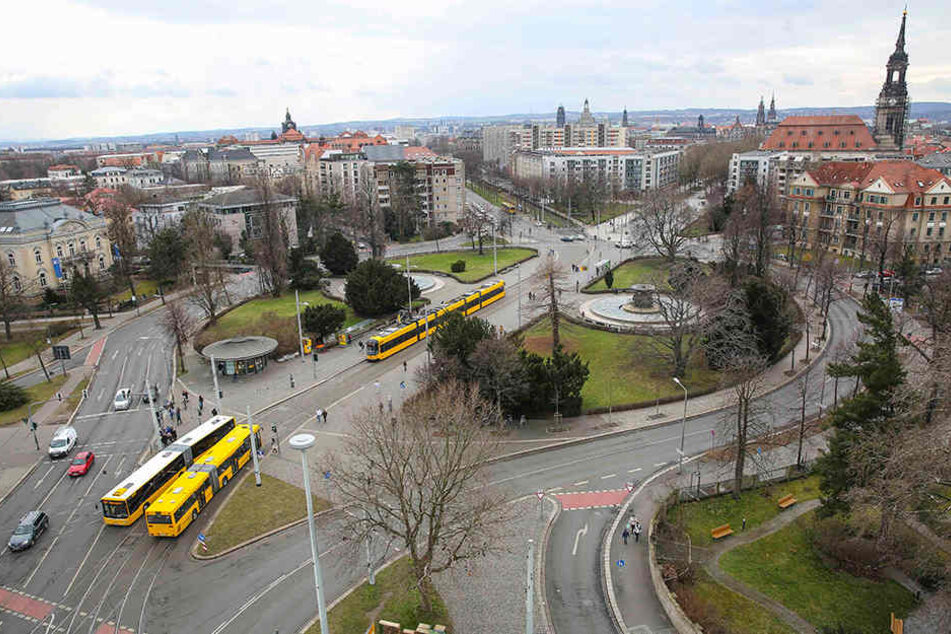 Der Albertplatz mit seiner denkmalgeschützten "Kreisstruktur": Baustart für den wichtigen Radweg entlang der nördlich abgehenden Albertstraße bis zur Carolabrücke ist am 3. September.