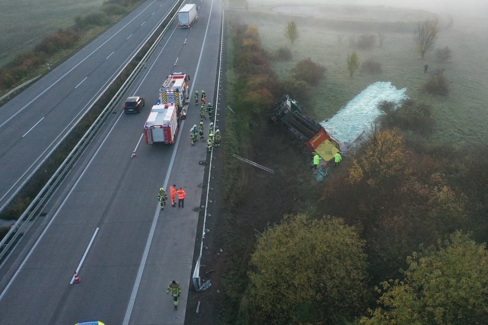 Wegen der Bergung wurde die rechte Spur gesperrt.