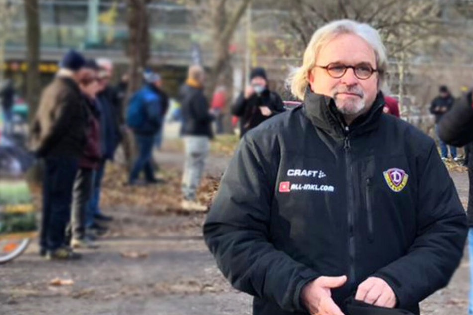 Heiko Scholz auf dem Weg zum Trainingsplatz im Großen Garten.