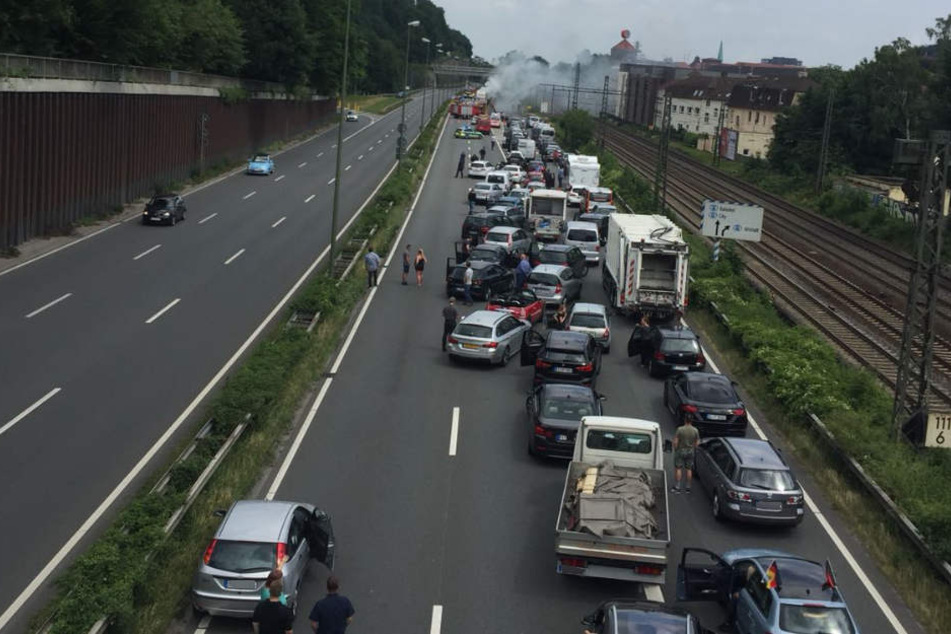 Derzeit stauen sich die Autos auf dem OWD.