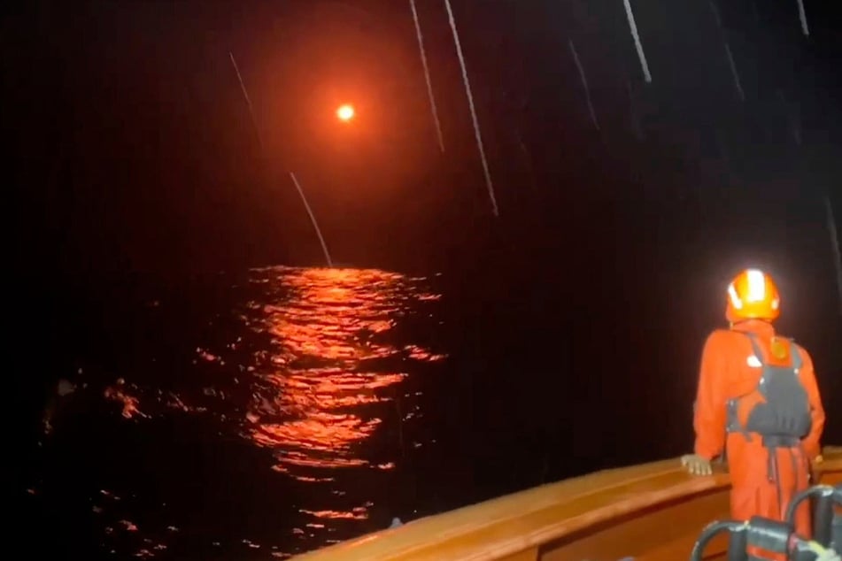 Nach einem Bootsunglück in Indonesien konnten alle Schiffbrüchigen gerettet werden.