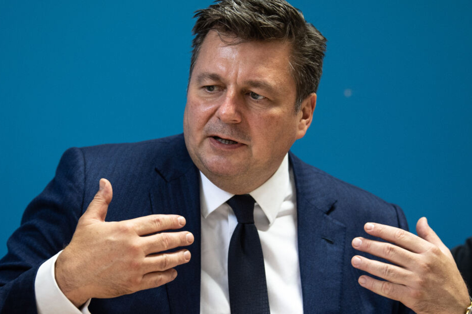 Innensenator Andreas Geisel (SPD) sollte sich am Montag zu den Vertuschungsvorwürfen äußern.