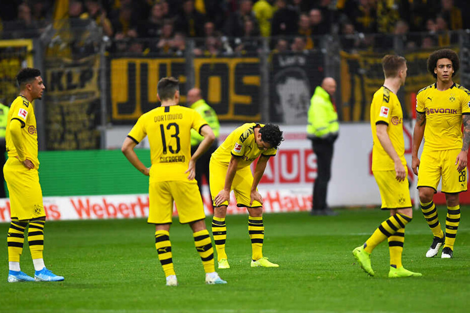 Ratlose Gesichter beim BVB: Wieder konnte die Mannschaft eine Führung nicht über die Zeit bringen.