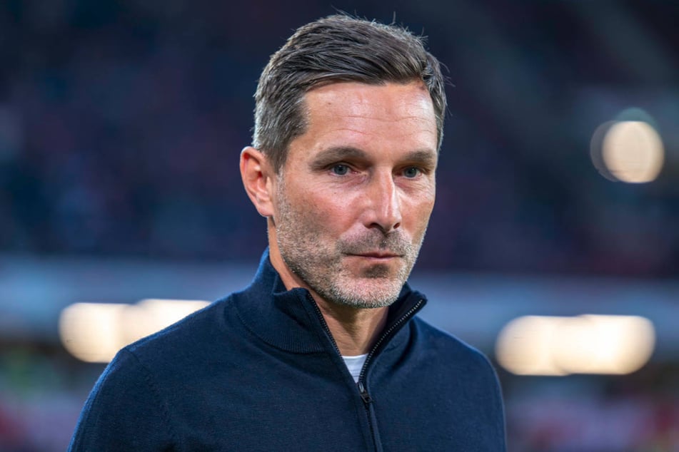 Stefan Leitl (48) wollte sich vor dem Spiel gegen Dynamo Dresden nicht von dem Drumherum ablenken lassen, sondern stattdessen voll auf den Fußball fokussieren.