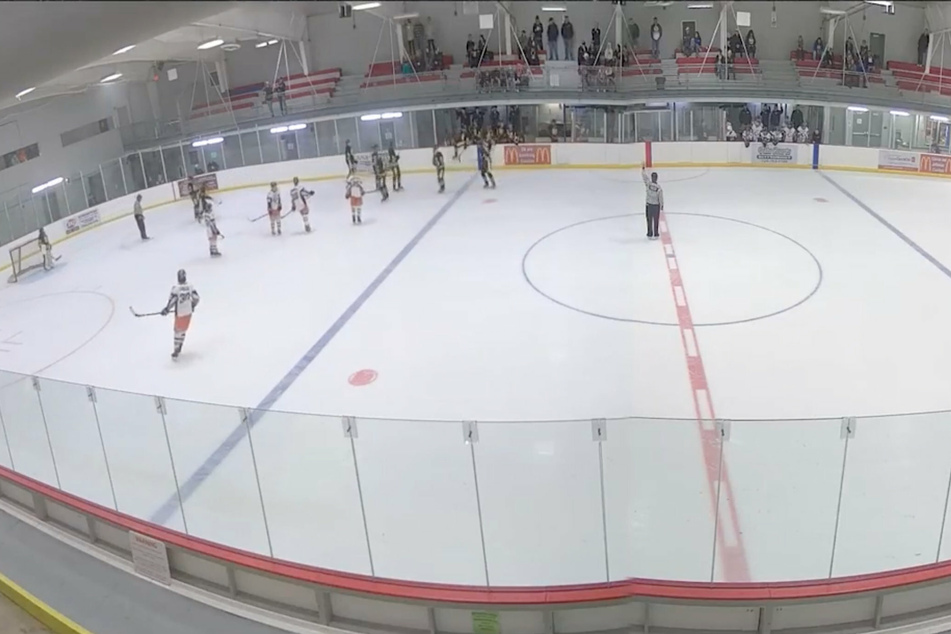 School bans students from hockey games after female goalie targeted with abusive chants