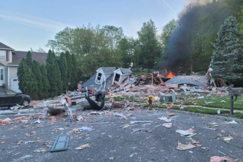 Nach der Explosion blieb von dem Gebäude nicht mehr viel übrig.