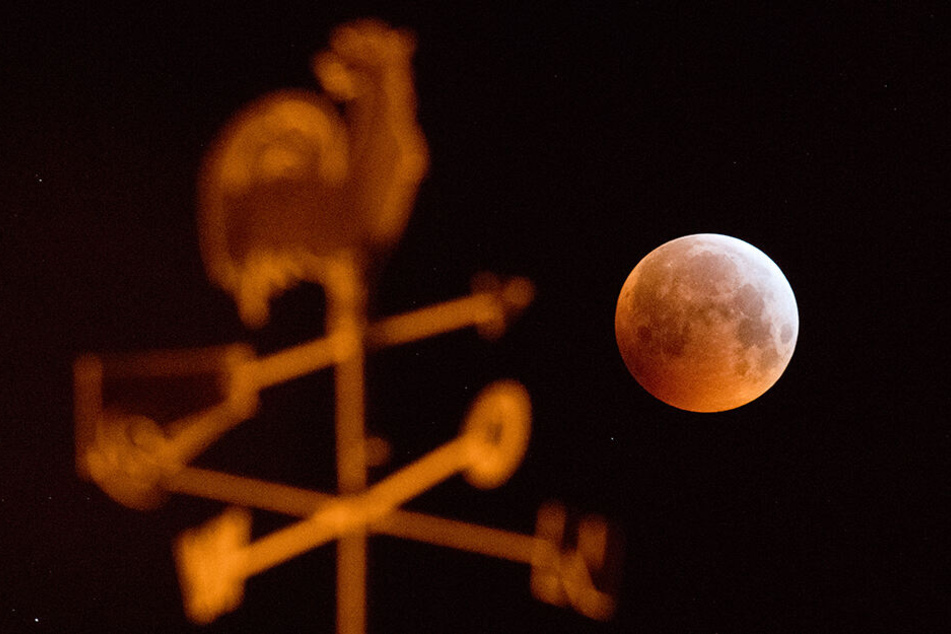 Mondfinsternis: Wow! So schön erstrahlte der Blutmond über Deutschland