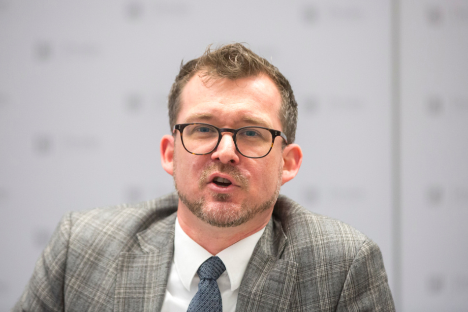 Verkehrsbürgermeister Raoul Schmidt-Lamontain (43).