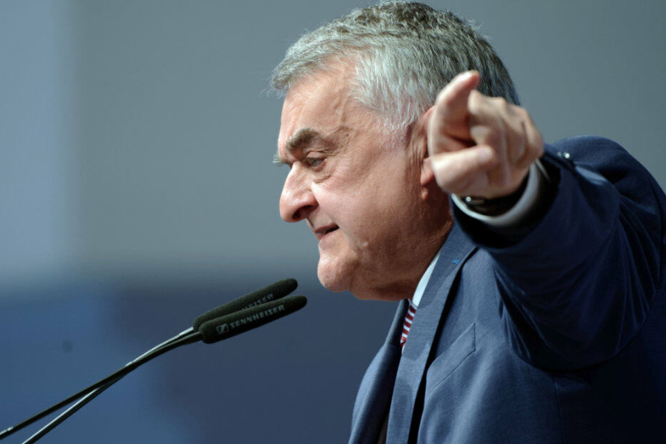 "Das dürfen wir nicht zulassen." Herbert Reul gegenüber dem WDR. (Hier beim Landesparteitag der CDU-NRW)