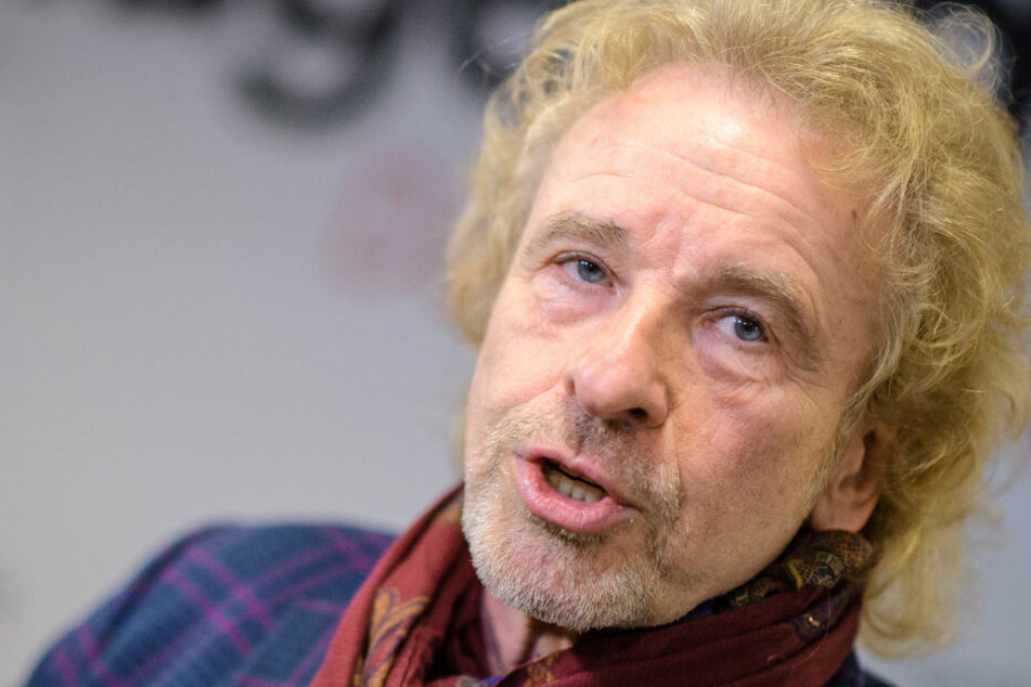 Thomas Gottschalk moderiert eine Radiosendung beim SWR.