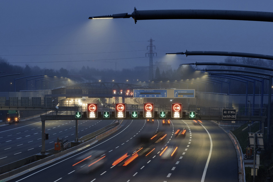 Pünktlich zum Berufsverkehr kann die A7 in Hamburg wieder komplett befahren werden.