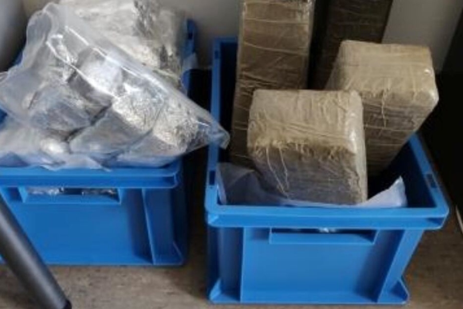 Insgesamt 30 Kilogramm Haschisch wurden in dem Wagen gefunden.