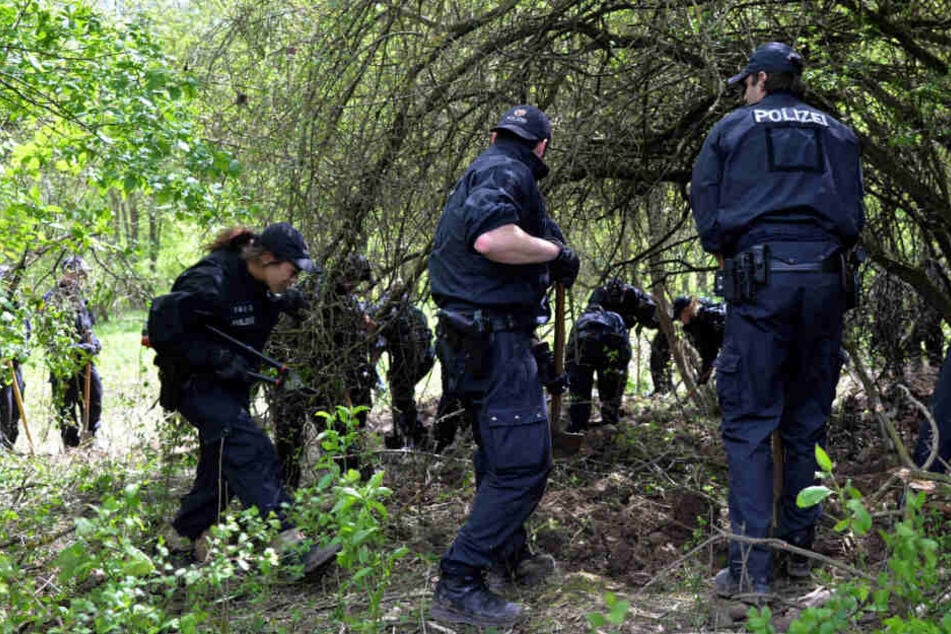 Die Polizei fand Knochenteile. (Symbolbild)
