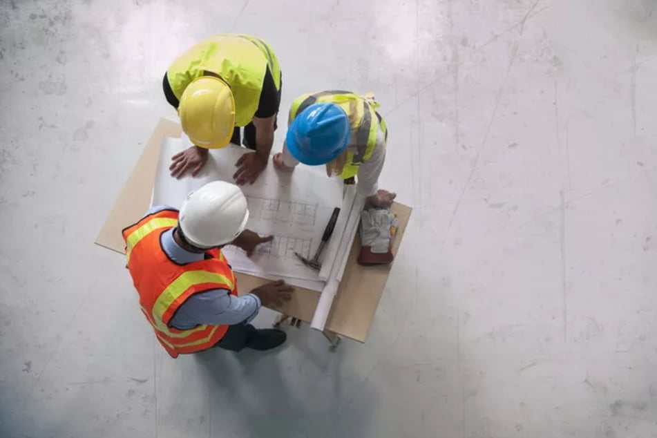 Spezialisten aus dem Amt für Umweltschutz, dem Amt für Stadtplanung und Wohnen sowie dem Baurechtsamt kommen alle zwei Wochen zu einer Besprechung der Anfragen zusammen. (Symbolfoto)