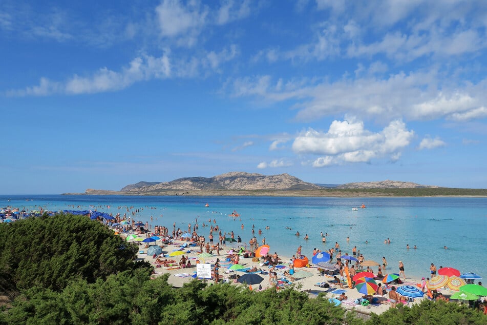 Noch keine Idee beim Reiseziel? Haben Sie sich schon mal an den Stränden Sardiniens gesonnt?