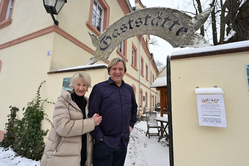 Jörg Köhler (59) ist Inhaber des Mietlokals "Café Schlosswald". Vor zehn Jahren führte es noch seine Mutter Sonja Köhler (77).