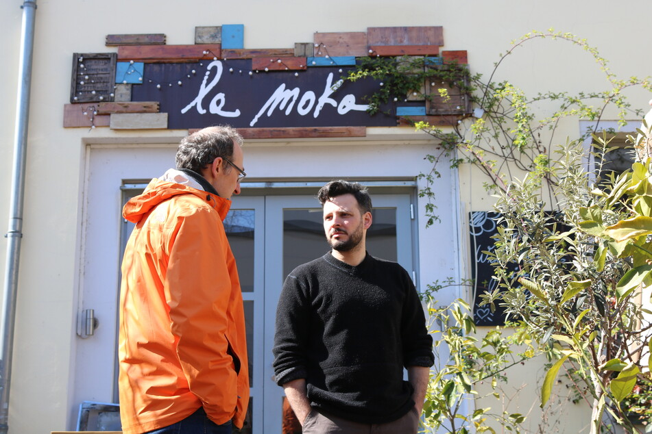 Eduardo Palomba (32) vom Restaurant „la moka“ wartet noch auf seinen Bescheid.