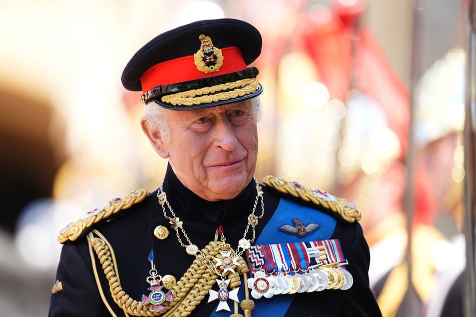 Im vergangenen Jahr hatte der britische Monarch seine Krebserkrankung öffentlich gemacht.