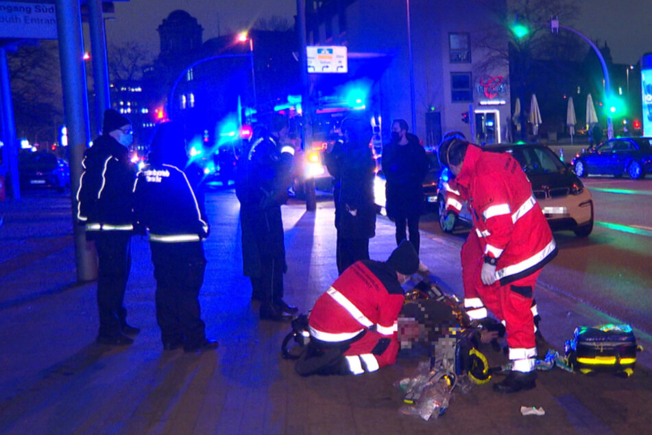 Schwerer Unfall auf St. Pauli: Fußgänger von Auto erfasst
