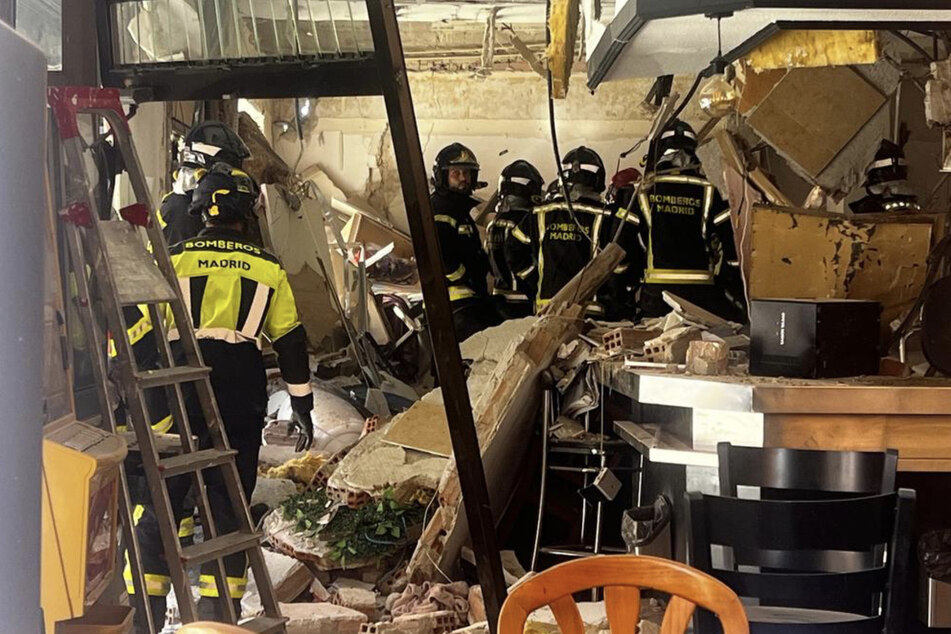 Durch die Explosion wurde das Innere der Bar komplett zerstört.