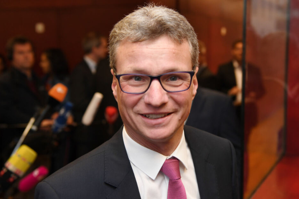 Am Montag eröffnet der bayerische Wissenschaftsminister Bernd Sibler (CSU) ein Interimsgebäude der neu gegründeten Augsburger Medizinfakultät. (Archivbild)