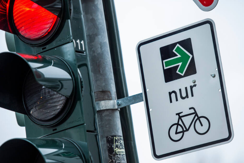 So sieht der grüne Pfeil für Radfahrer aus.