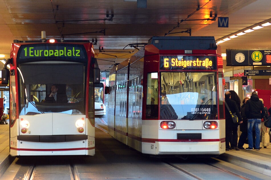 Betrügerische Social-Media-Profile missbrauchen Namen und Erscheinungsbild der Erfurter Verkehrsbetriebe - Nutzerinnen und Nutzer sollen besonders wachsam sein. (Archivfoto)