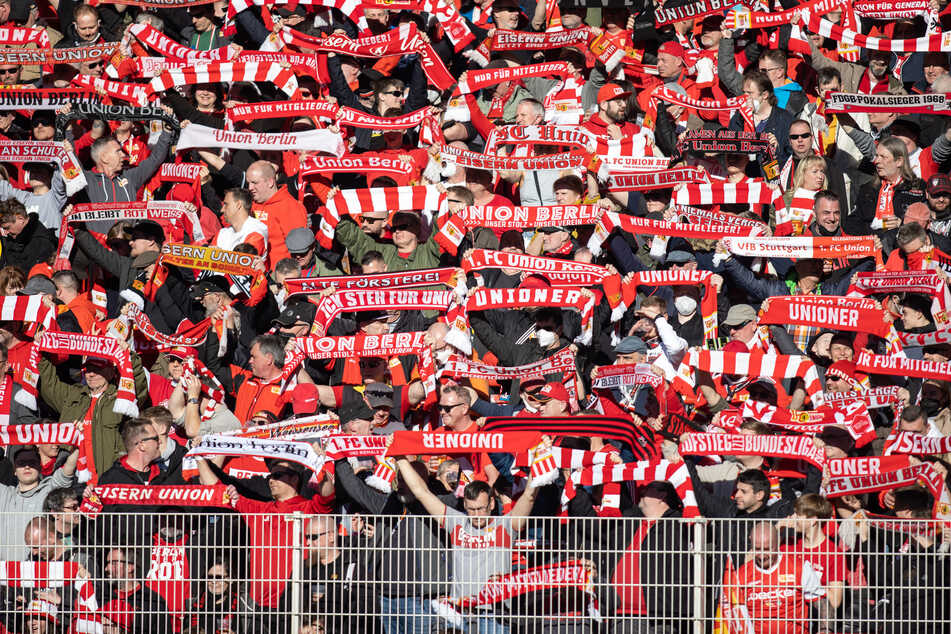 Die Anhänger des 1. FC Union Berlin werden alles daran setzen, möglichst viel Rot und Weiß ins Olympiastadion zu bringen, wenn es im Derby gegen Hertha BSC geht.