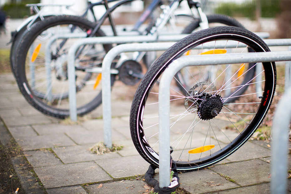 Obwohl seit 2006 über 117.000 Fahrräder mittels Aufkleberregistriert und mehr als 3.400 Fahrräder codiert wurden, steigenseit 2009 die Diebstahlszahlen fast kontinuierlich an.