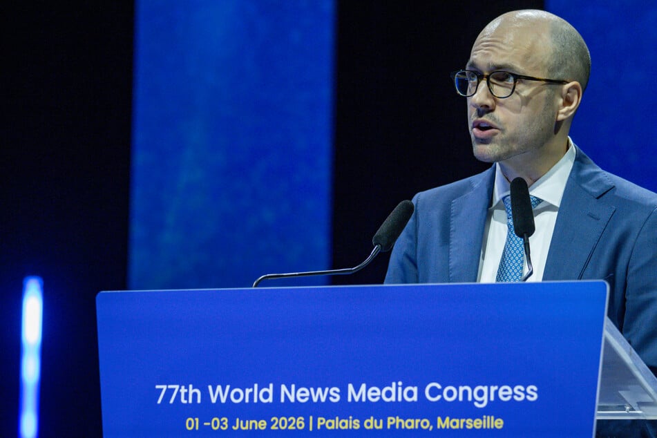 AG Sulzberger, the chairman of the New York Times, warned that AI companies were committing "brazen theft" from news outlets.