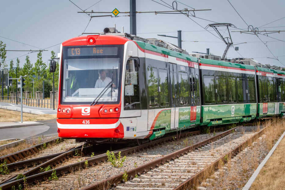 In knapp einem Monat beginnen die Bauarbeiten der Trasse nach Aue. Ende 2020 sollen die ersten "Citylinks" in die Erzgebirgsstadt rollen.