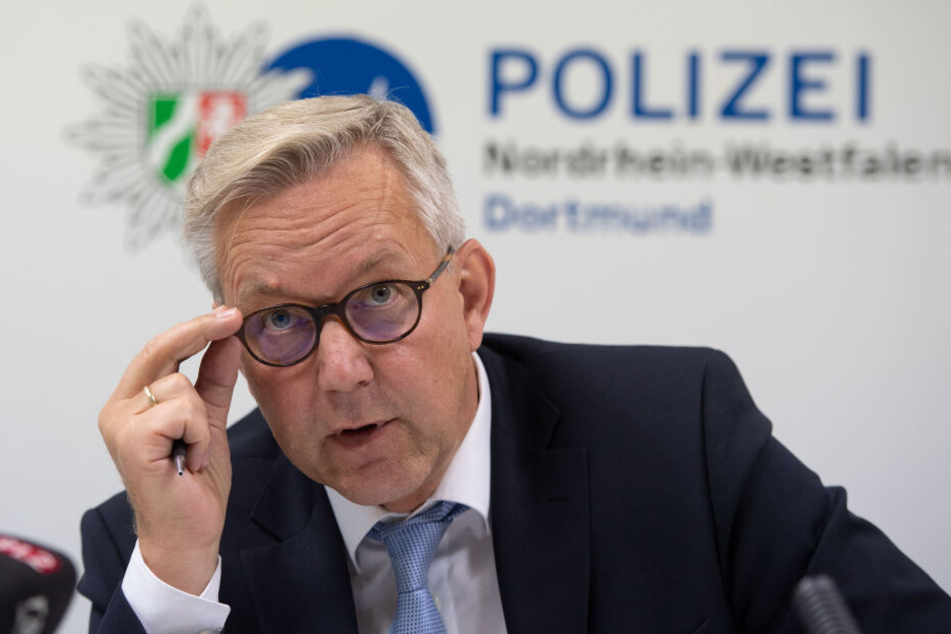 Dortmunds Polizeipräsident Gregor Lange sprach nach dem Skandal-Spiel von einem Einsatz, der alle seine Ziele erreicht hatte.