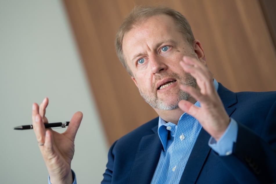 Finanzgeschäftsführer Ingo Schiller (56) hat offenbart, dass Hertha BSC finanzielle Unterstützung vom Bund bekam.