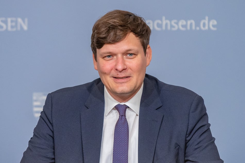 Sachsens Kultusminister Conrad Clemens (43, CDU) möchte von Estland lernen.