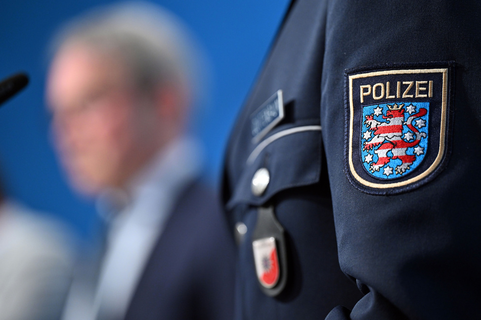 Thüringer Polizisten geben unbeabsichtigt Schüsse ab - Magazin einer Maschinenpistole verschwunden!