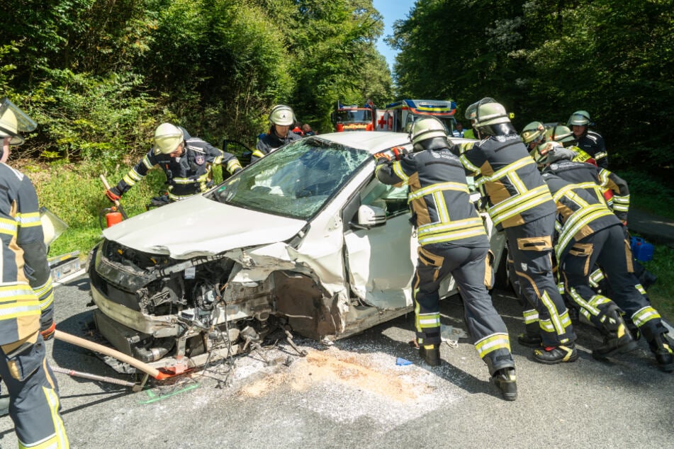 Unfall mit fünf Verletzten, darunter Kinder: Autofahrer sorgen für Kopfschütteln