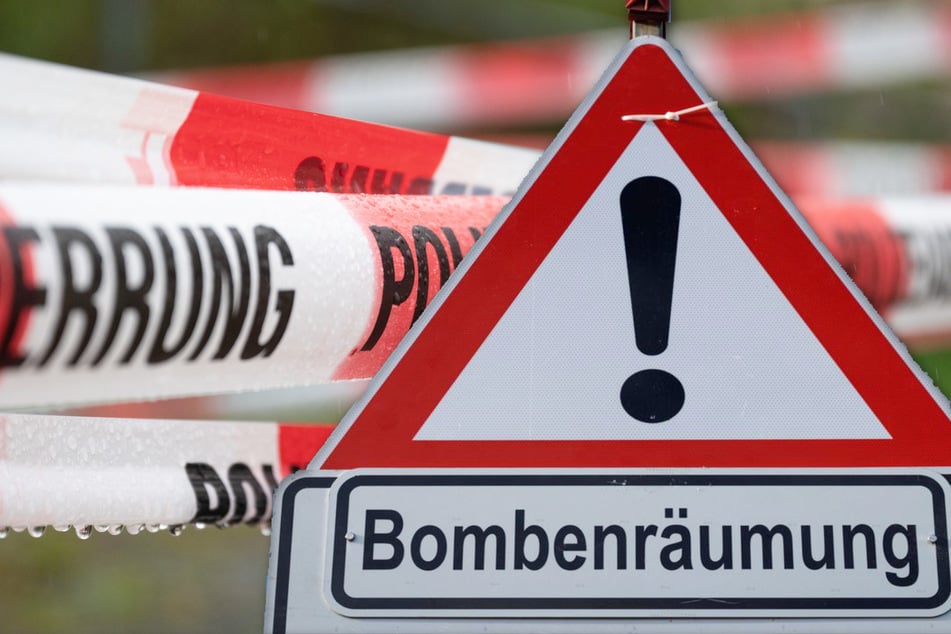 Bombe bei Schwimmbad-Bauarbeiten entdeckt: Evakuierung in Rastatt
