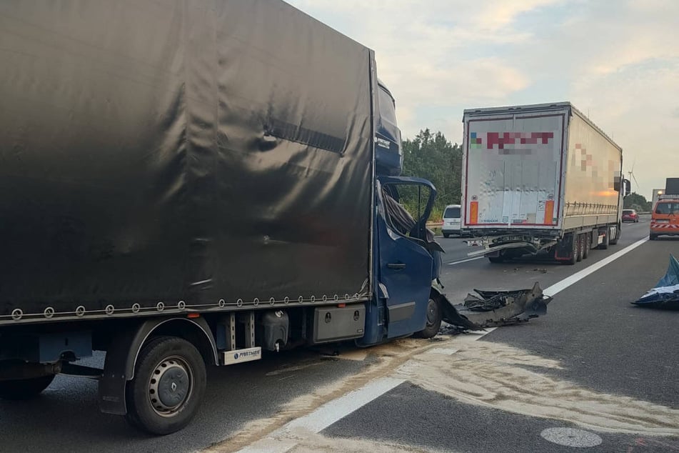 Unfall A: Mehrere Lkw-Unfälle: Dicker Stau auf A10 südöstlich von Berlin