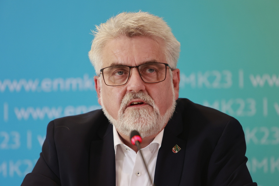 Umweltminister Armin Willingmann (61, SPD) begrüßt die Einigung über "Problemwölfe" zwischen mehreren betroffenen Bundesländern. (Archivbild)