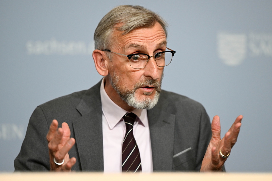 Innenminister Armin Schuster (62, CDU).
