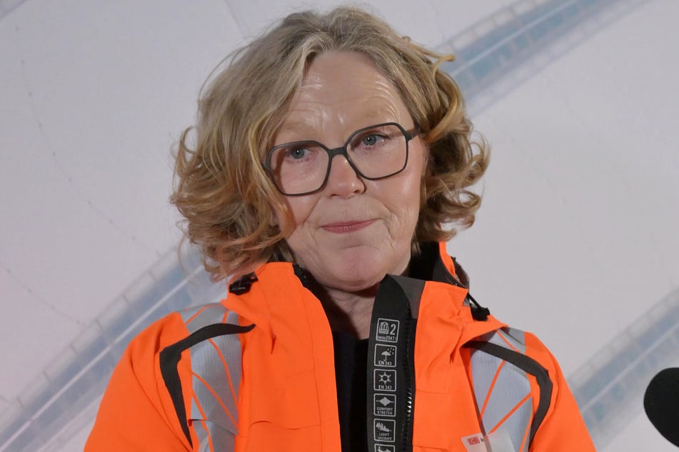 Ist sauer, dass es vom Bund kein Geld gibt: Sachsens Verkehrsministerin Regina Kraushaar (61, CDU).