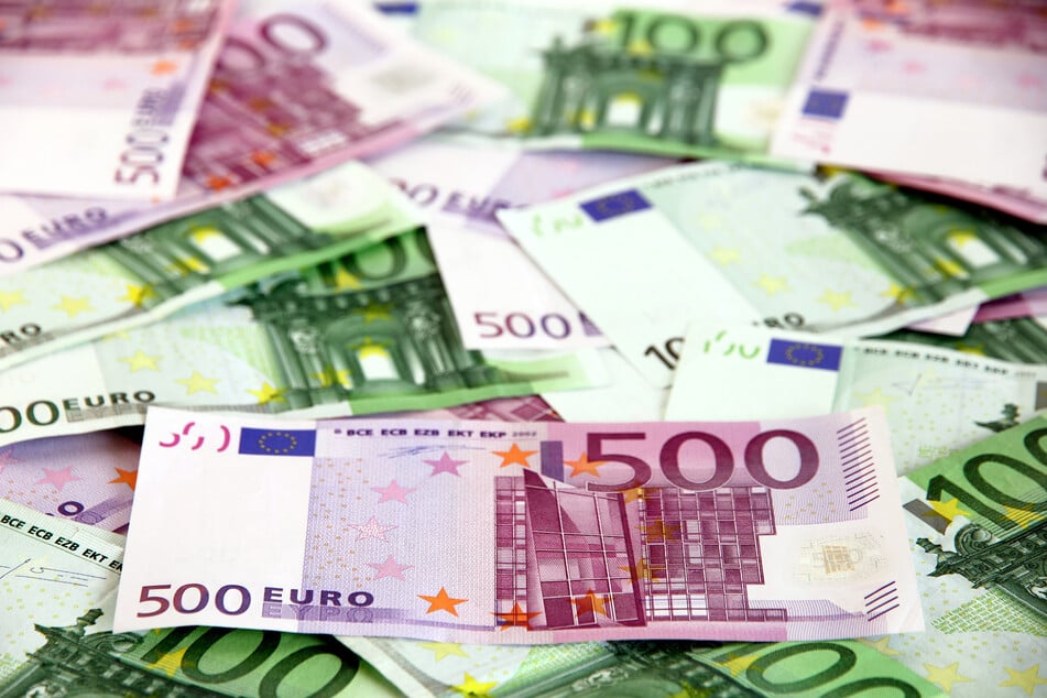 Der Landeshaushalt hat ein Volumen von knapp 14 Milliarden Euro. (Symbolbild)