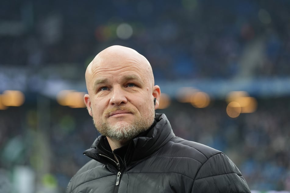 Gladbachs Sportchef Rouven Schröder (50) hätte deutlich mehr Geld mit dem Reitz-Deal herausschlagen können, wenn man ihn schon im Winter gehen lassen hätte.