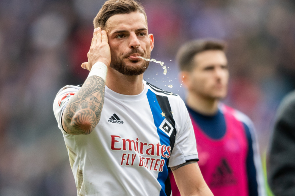 Trägt Tim Leibold (26) bald das Trikot des VfB Stuttgart?